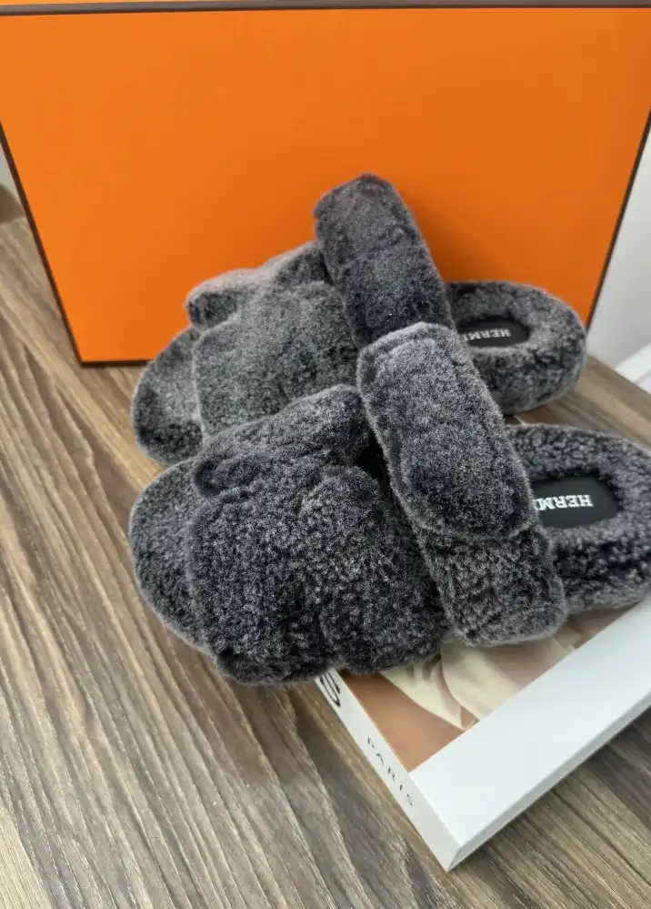 hype Hermes Slippers