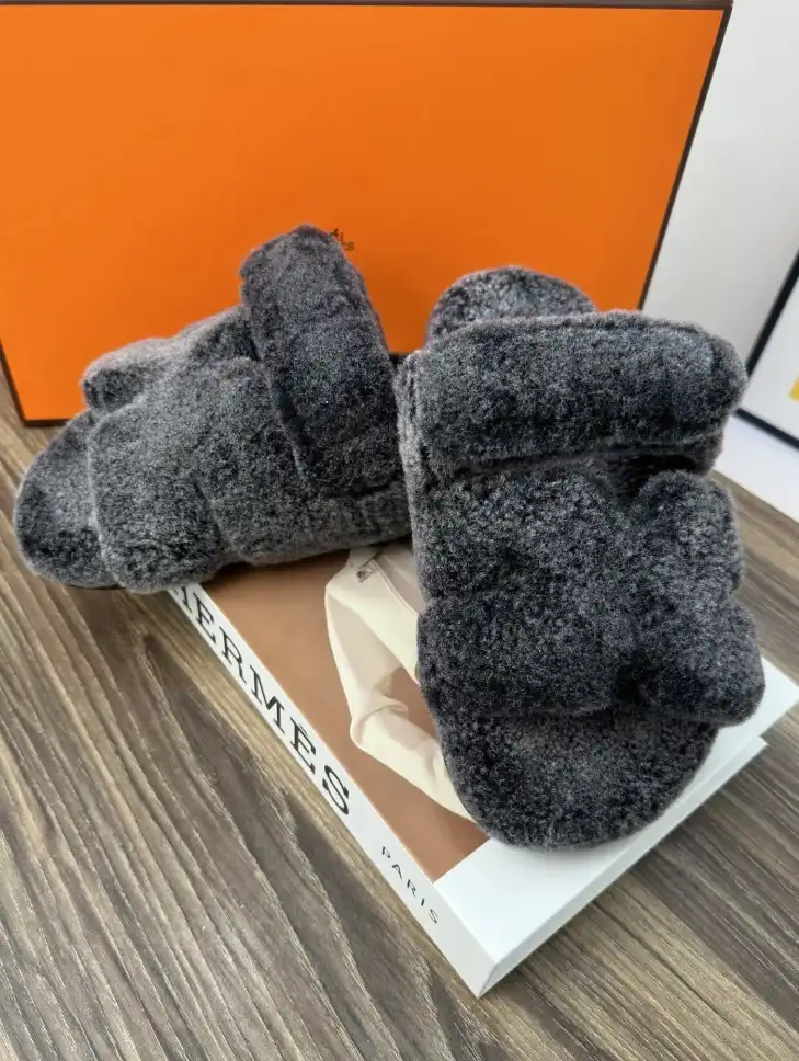 hype Hermes Slippers