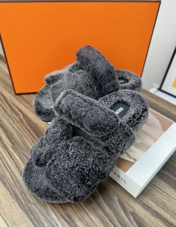 hype Hermes Slippers