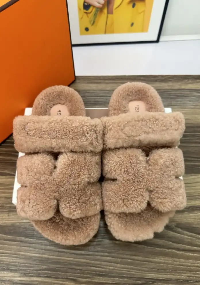 hype Hermes Slippers