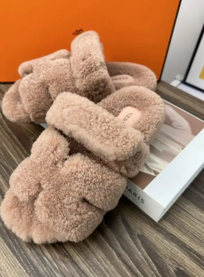 hype Hermes Slippers