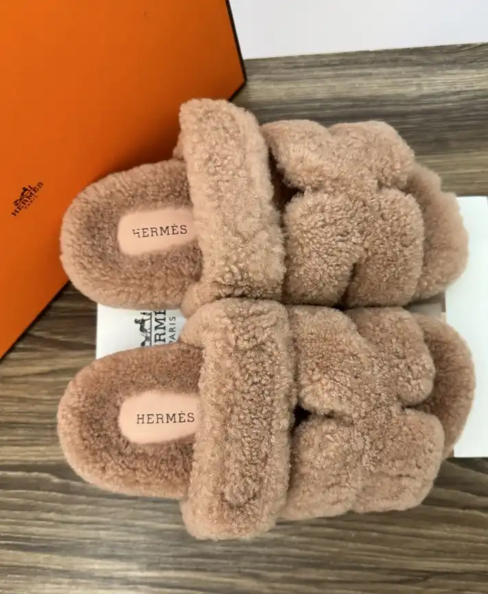 hype Hermes Slippers