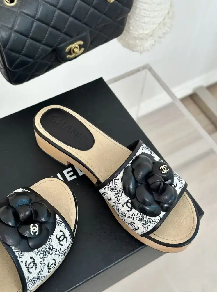 hype Chanel Slippers