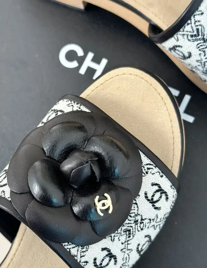 hype Chanel Slippers