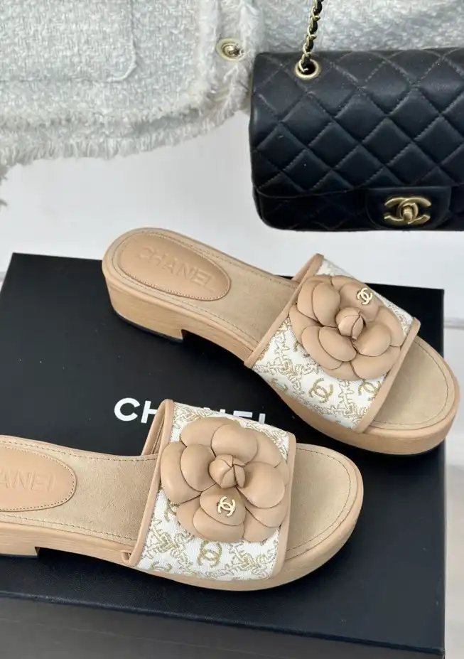 hype Chanel Slippers