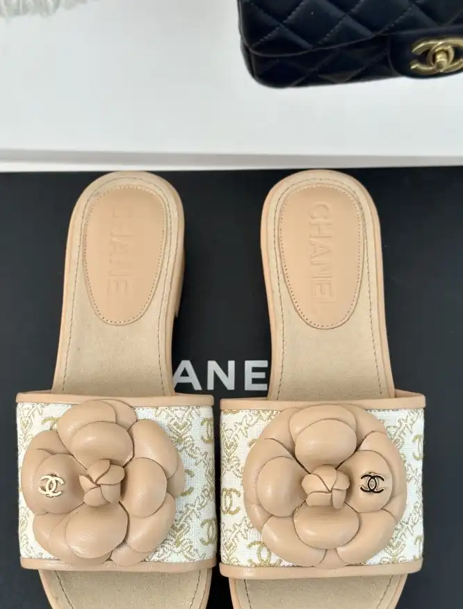 hype Chanel Slippers