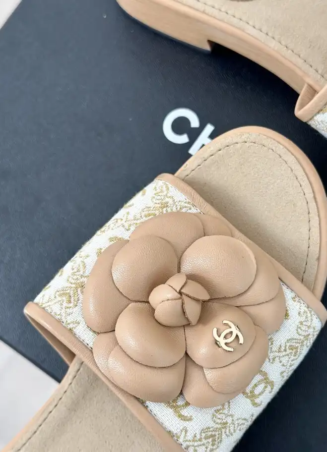 hype Chanel Slippers