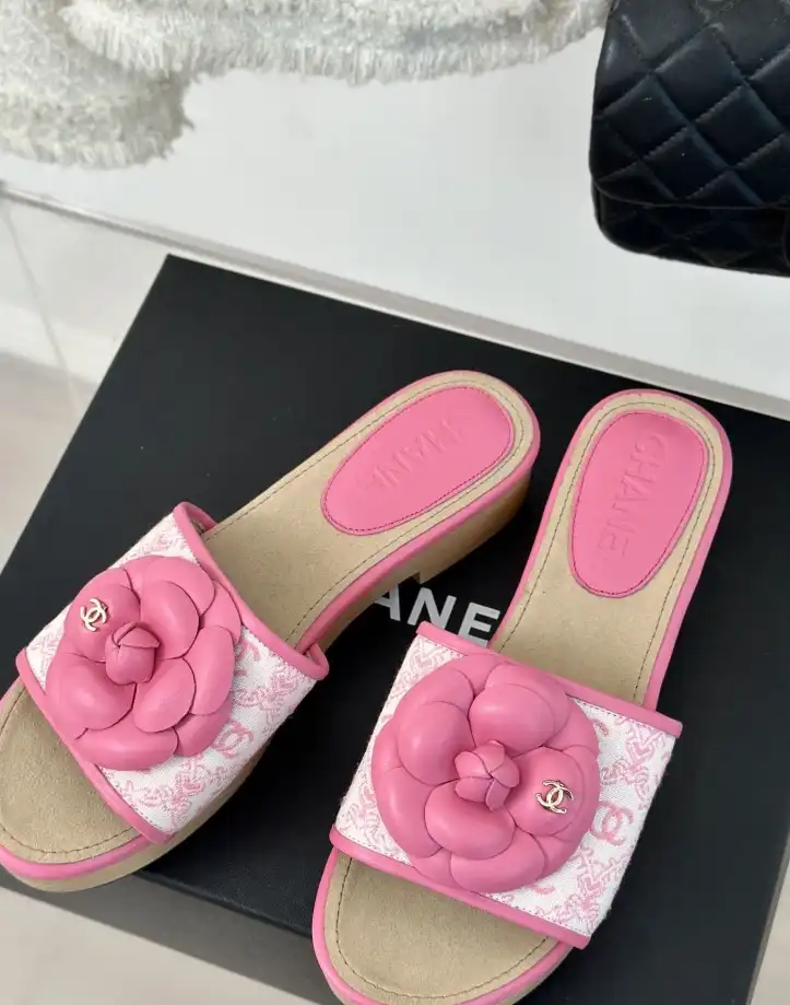 hype Chanel Slippers