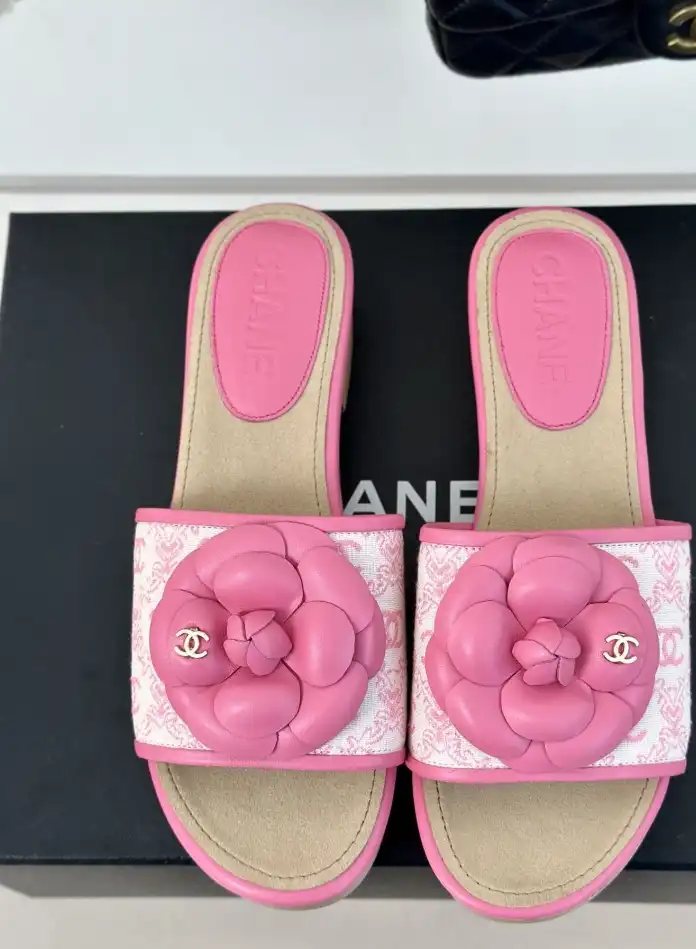 hype Chanel Slippers