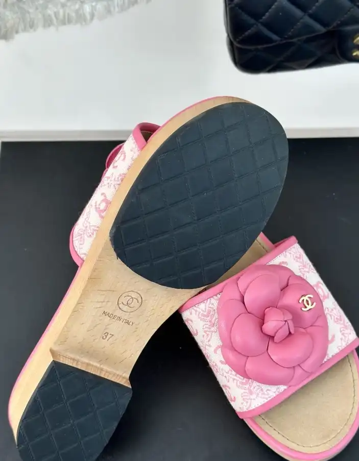 hype Chanel Slippers