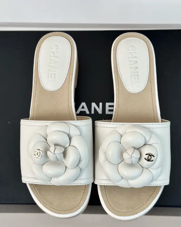 hype Chanel Slippers