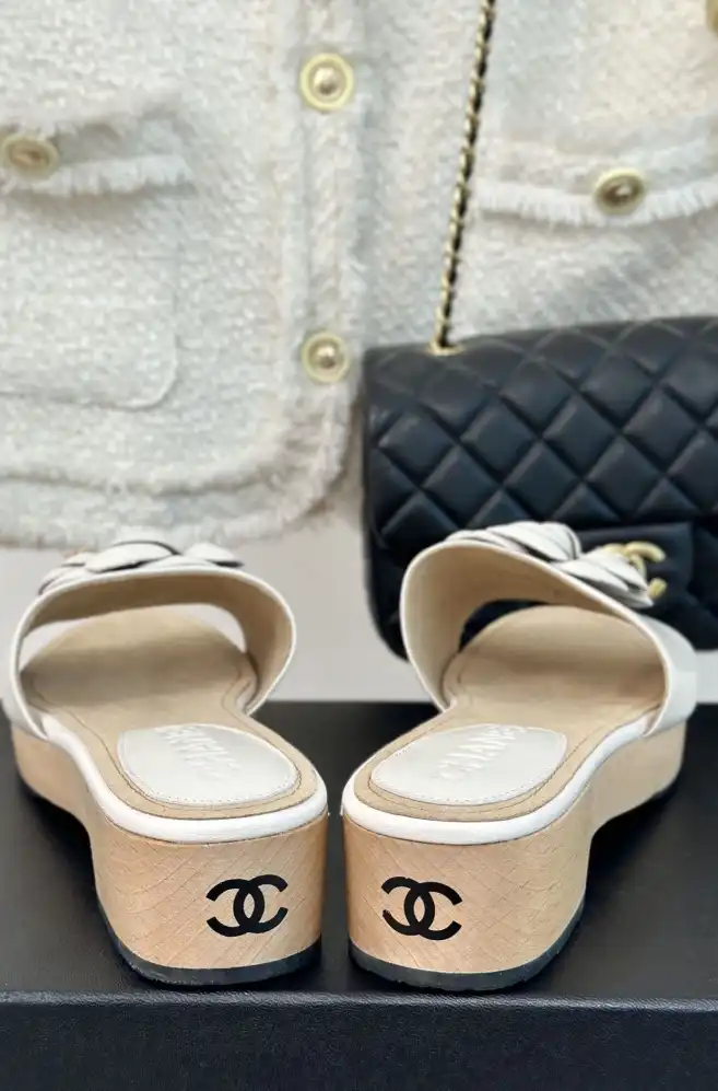 hype Chanel Slippers