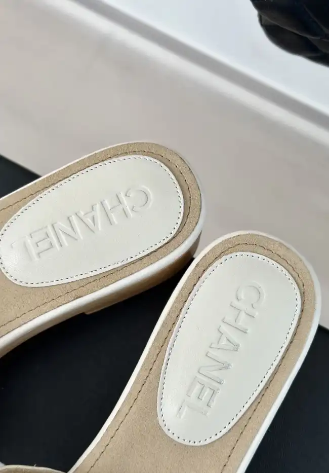 hype Chanel Slippers