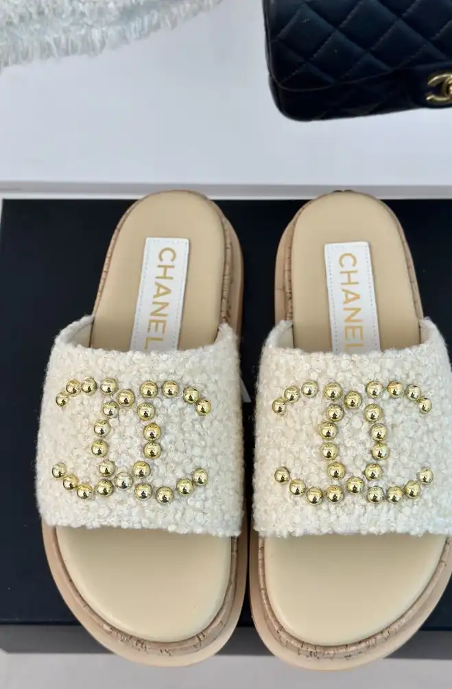 hype Chanel Slippers