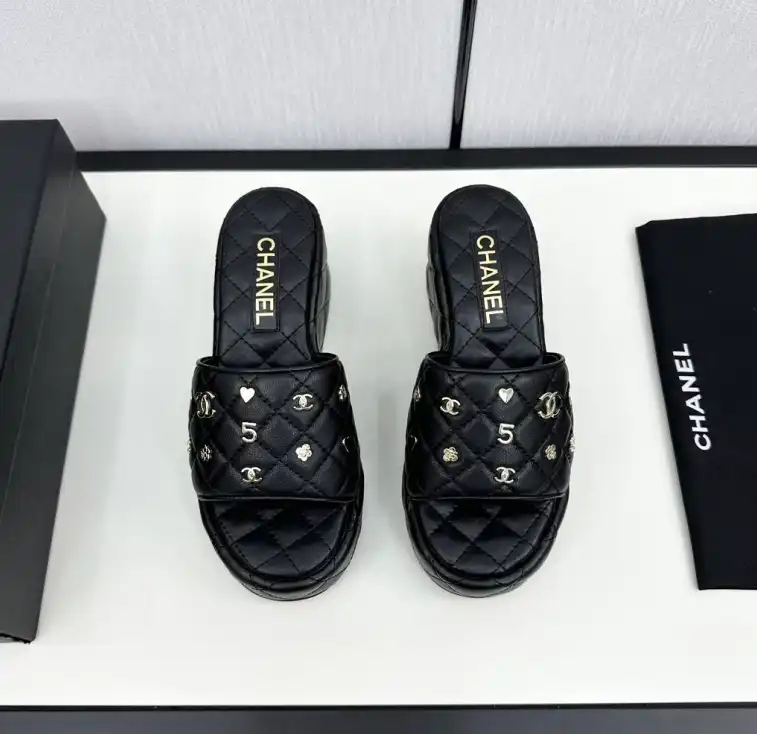 hype Chanel Slippers