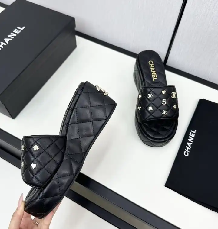 hype Chanel Slippers