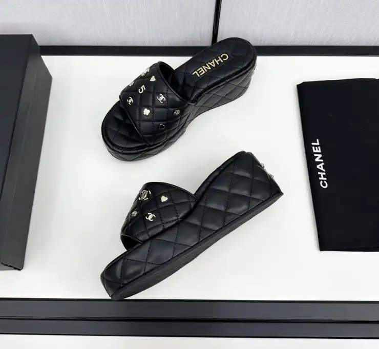 hype Chanel Slippers