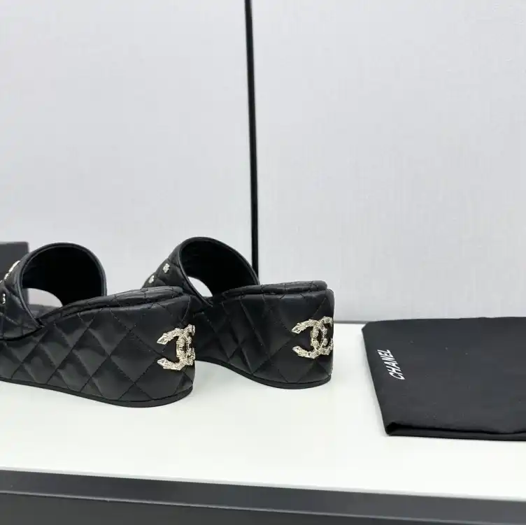 hype Chanel Slippers