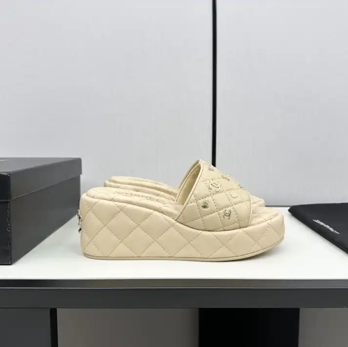 hype Chanel Slippers