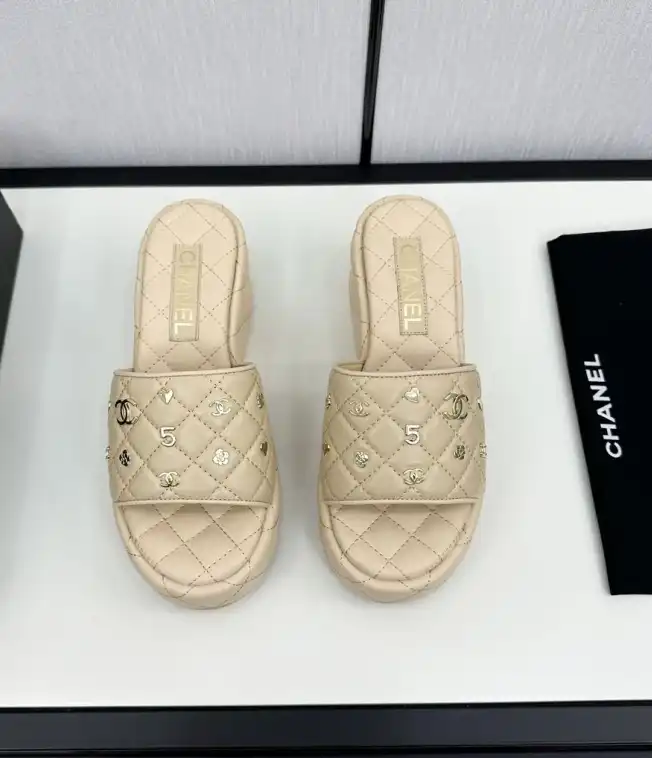 hype Chanel Slippers