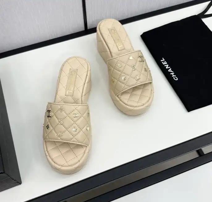 hype Chanel Slippers