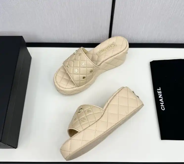 hype Chanel Slippers