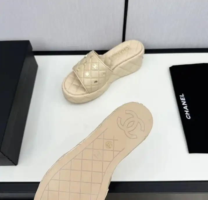 hype Chanel Slippers