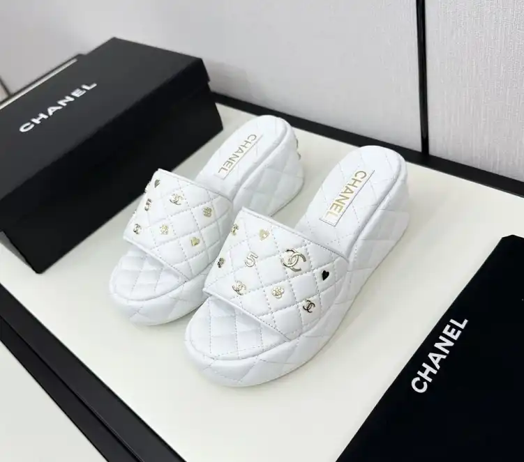 hype Chanel Slippers