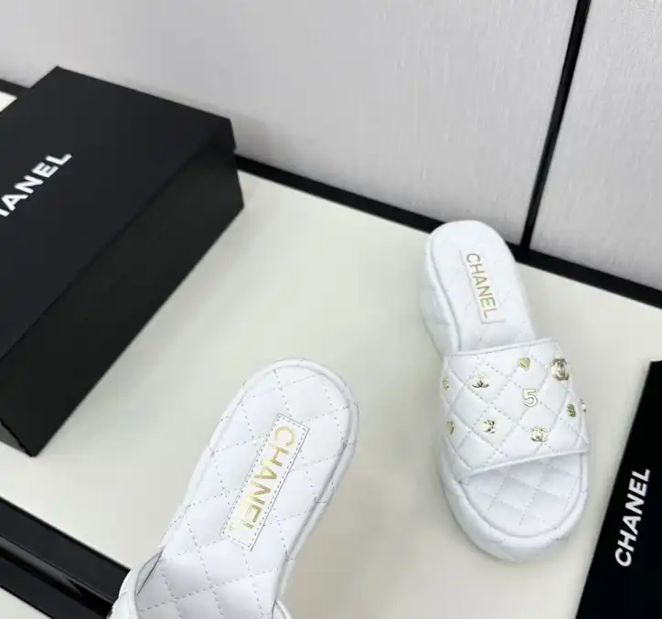 hype Chanel Slippers