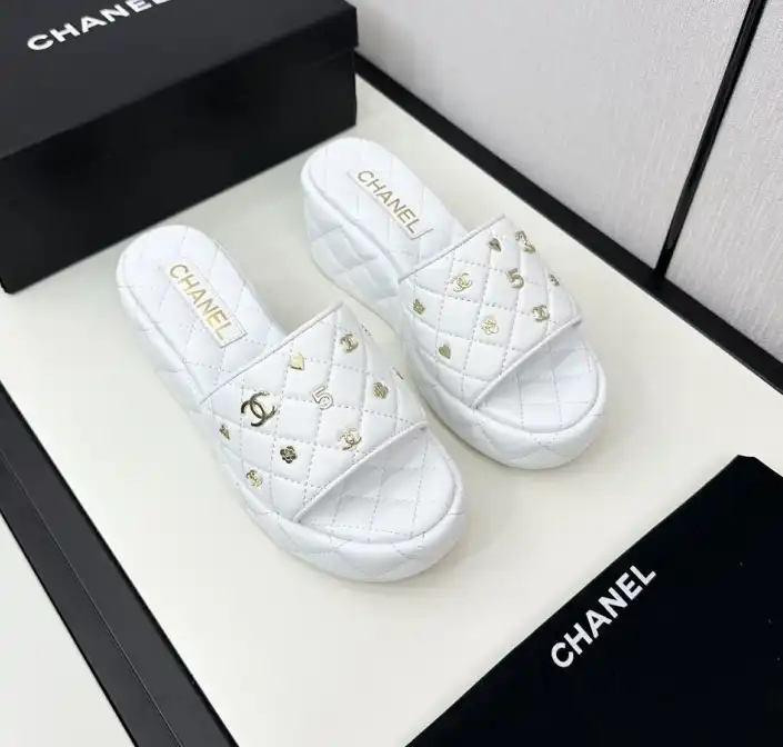 hype Chanel Slippers