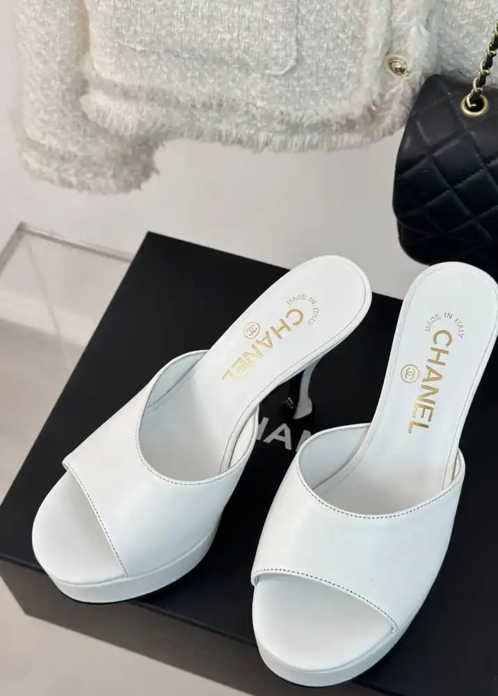 hype Chanel Slippers