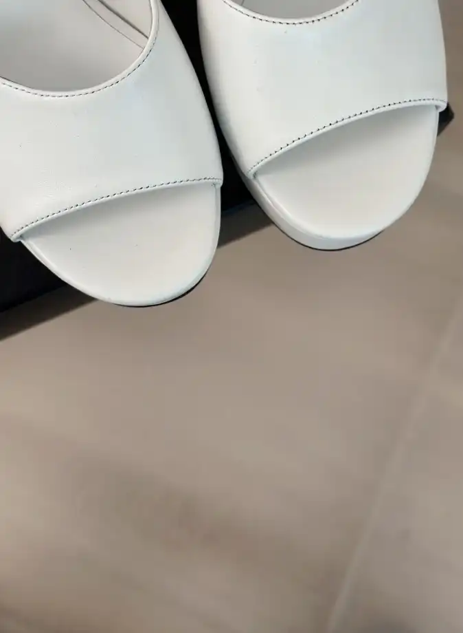 hype Chanel Slippers