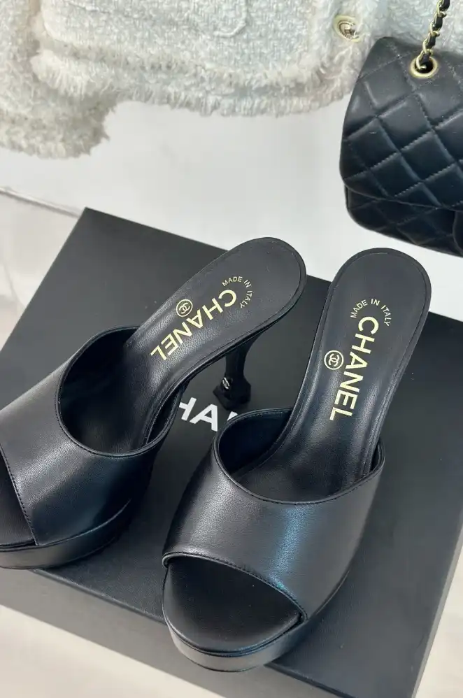 hype Chanel Slippers