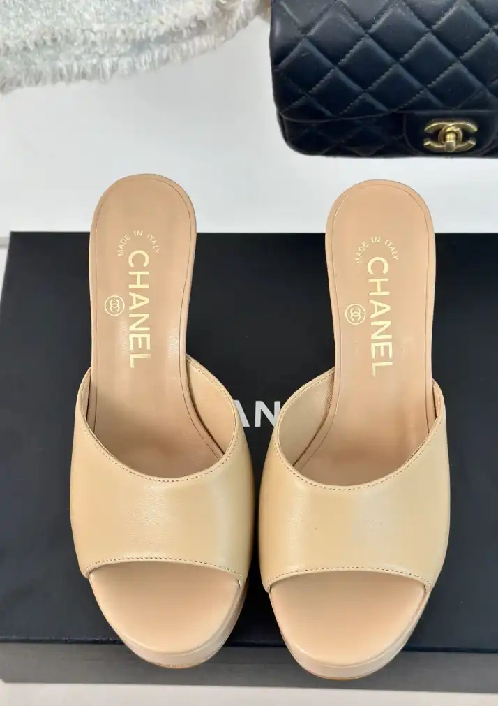 hype Chanel Slippers