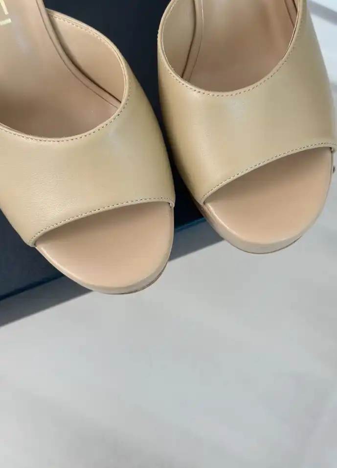 hype Chanel Slippers