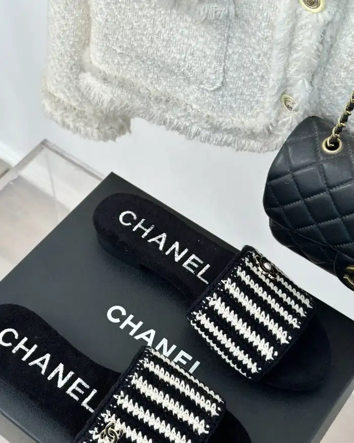 hype Chanel Slippers