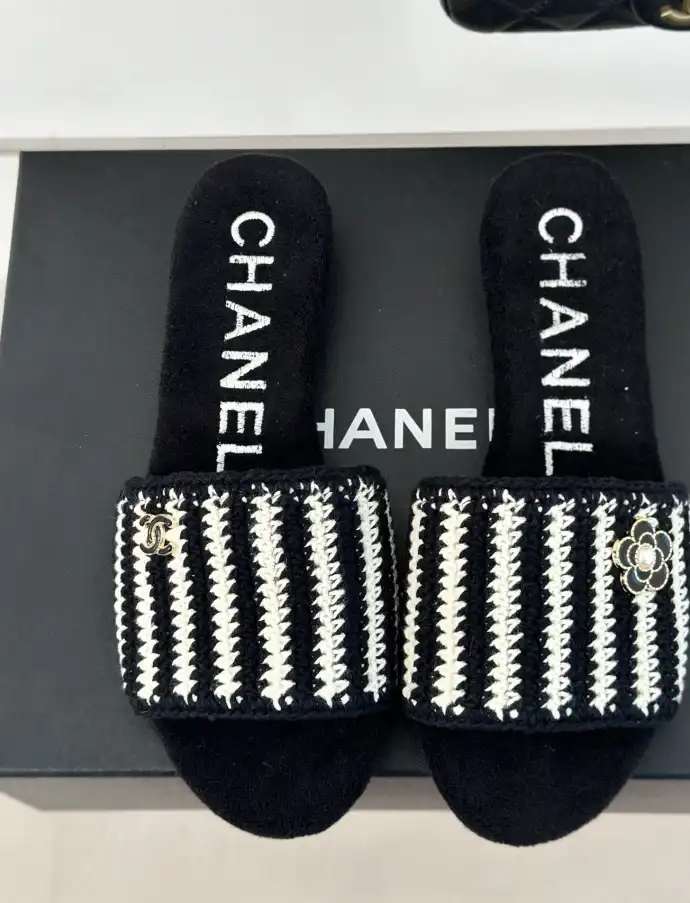 hype Chanel Slippers