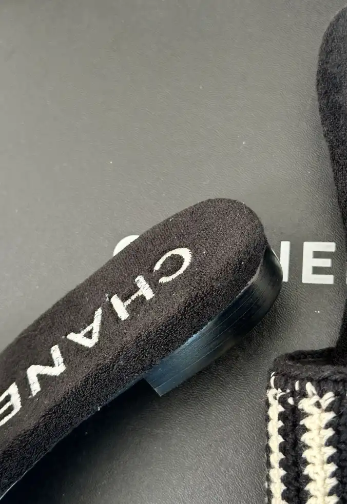 hype Chanel Slippers