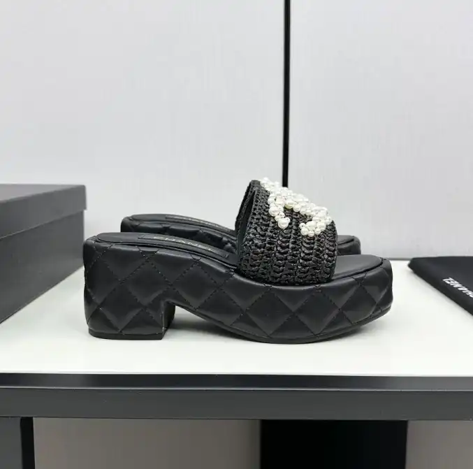 hype Chanel Slippers