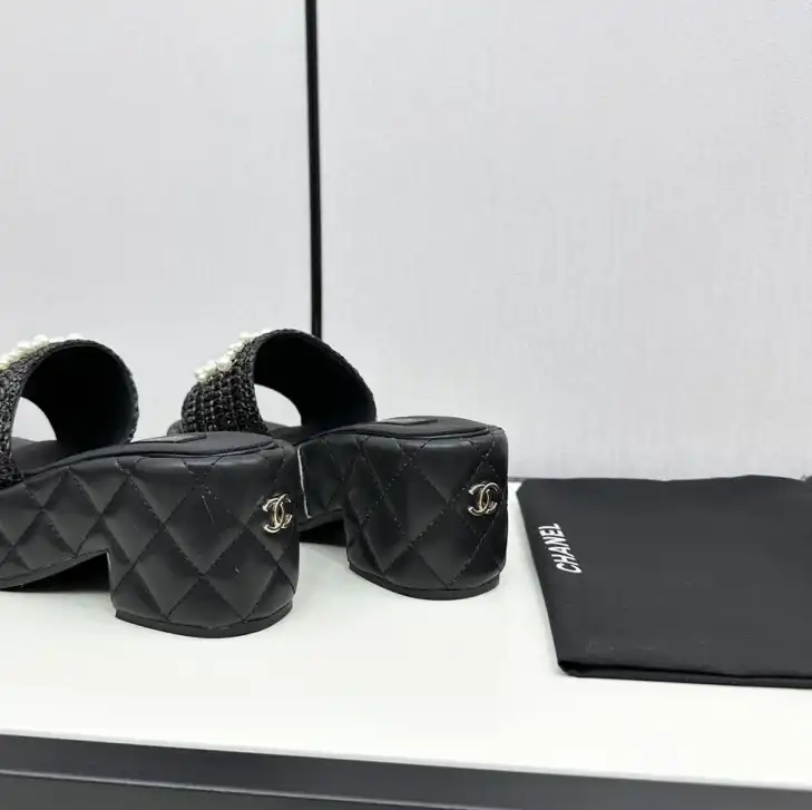 hype Chanel Slippers