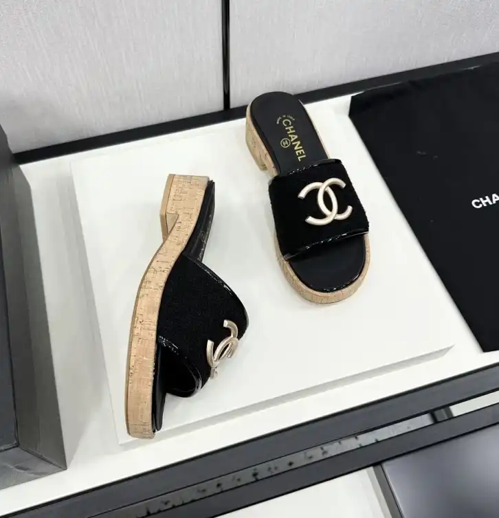 hype Chanel Slippers