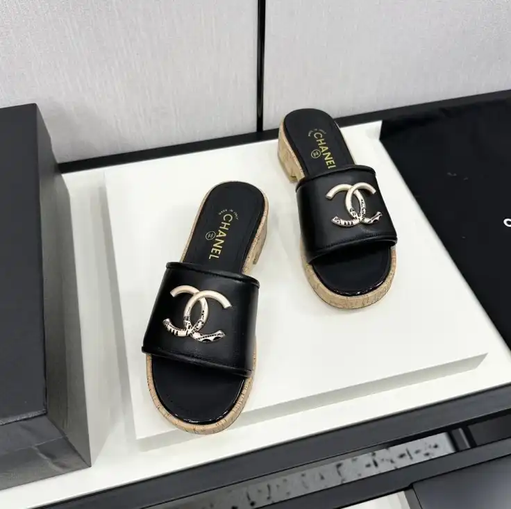 hype Chanel Slippers