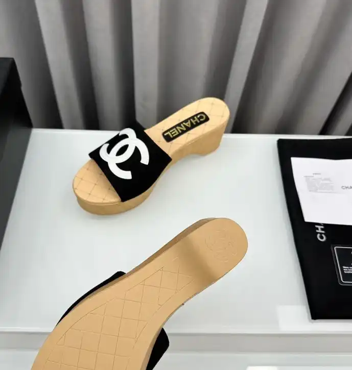 hype Chanel Slippers