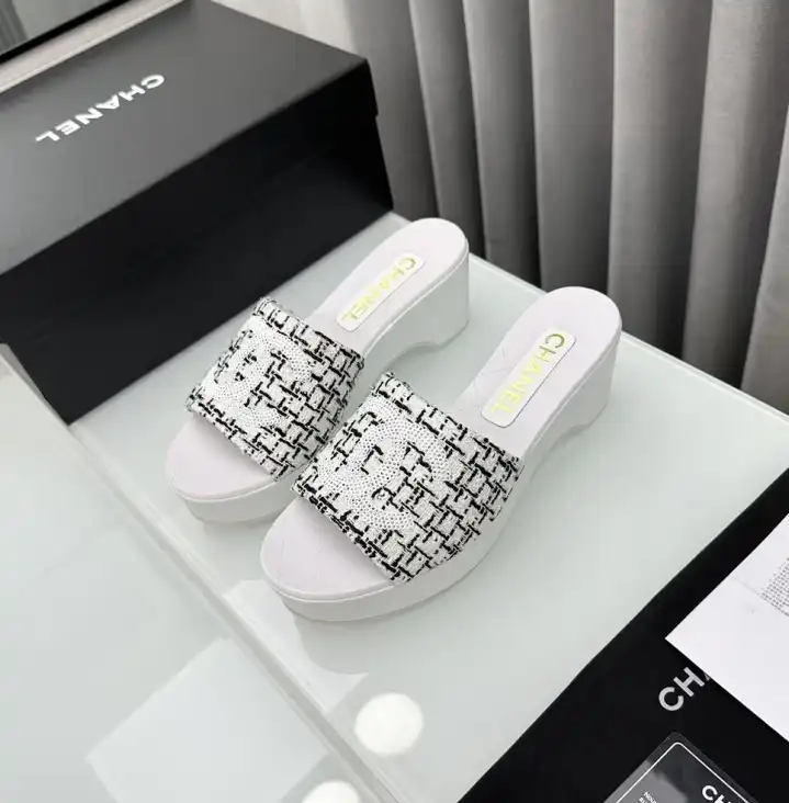 hype Chanel Slippers