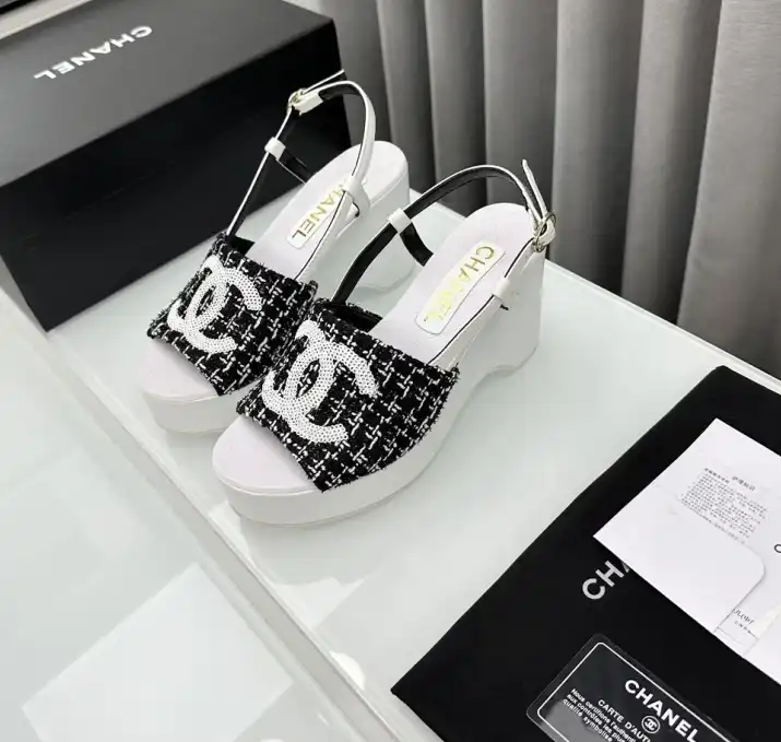 hype Chanel High Heels