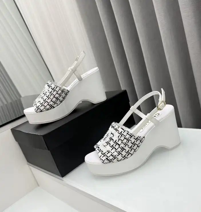 hype Chanel High Heels