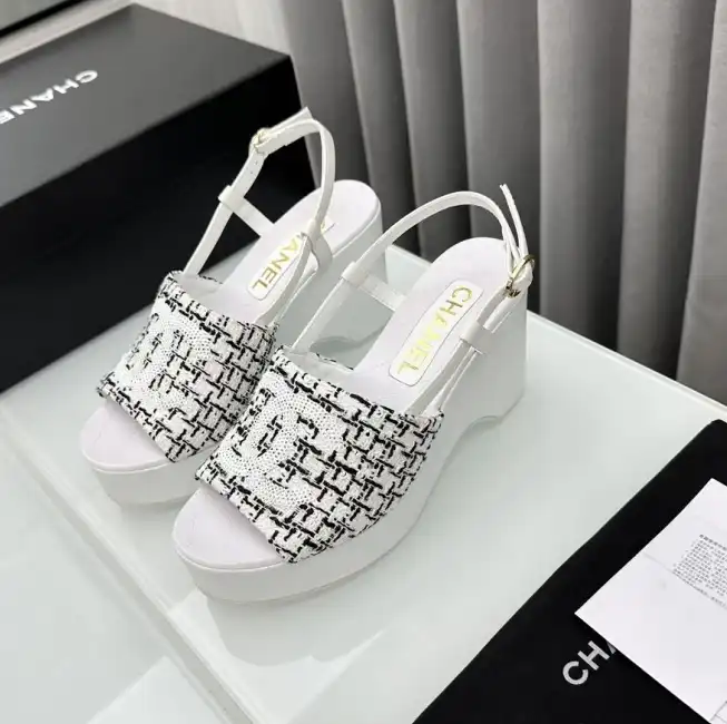 hype Chanel High Heels