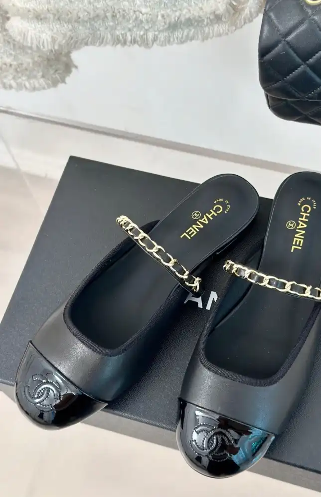 hype Chanel Slippers