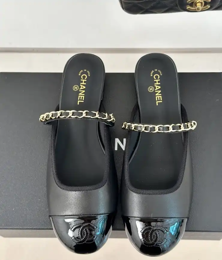 hype Chanel Slippers