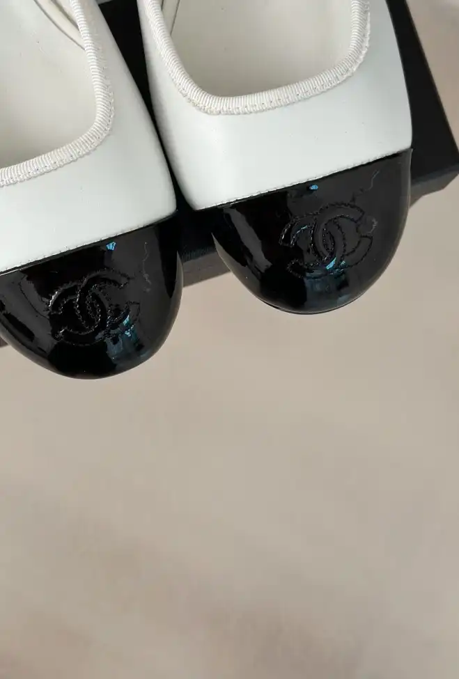 hype Chanel Slippers